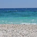Agnanti * Akhladherí