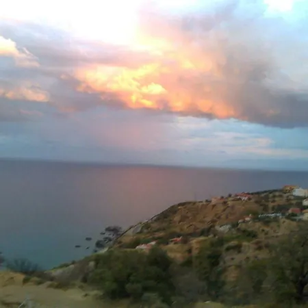 Agnanti Akhladherí